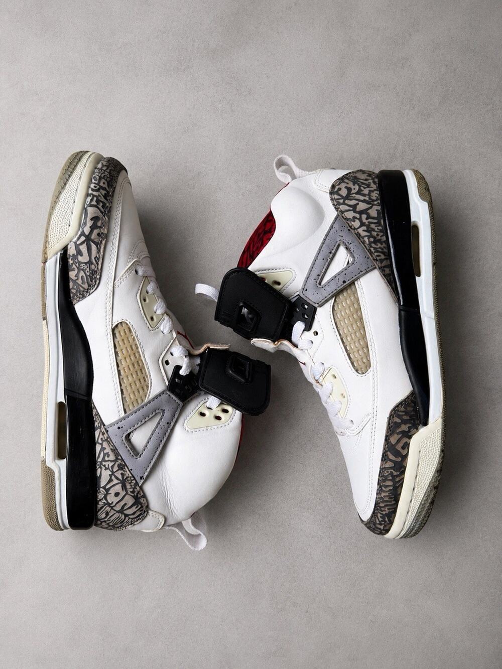 Jordan Spizike White‎ Red Black Grey High Top Basketball Sneaker Leather 7Y